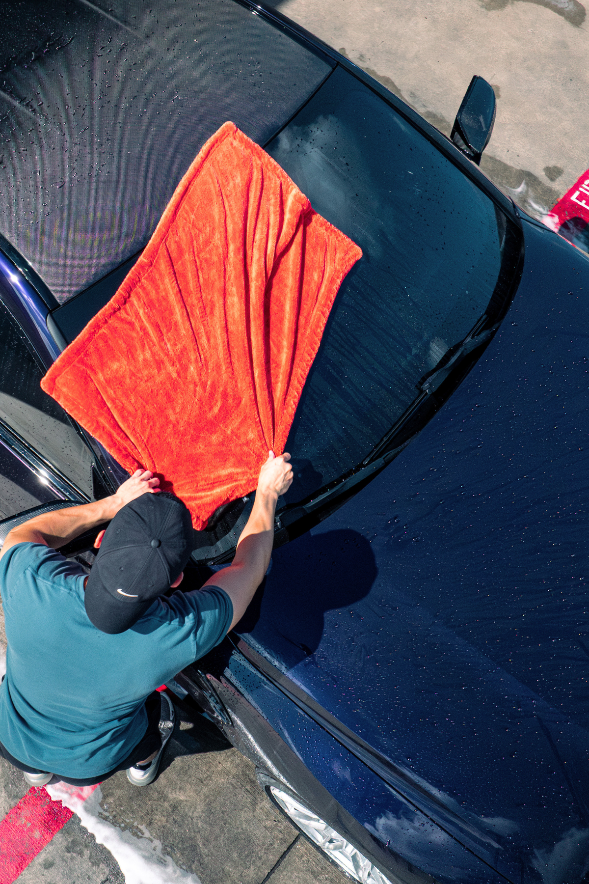 BLACKLINE TWISTED-LOOP DRYING TOWEL — additional product photo