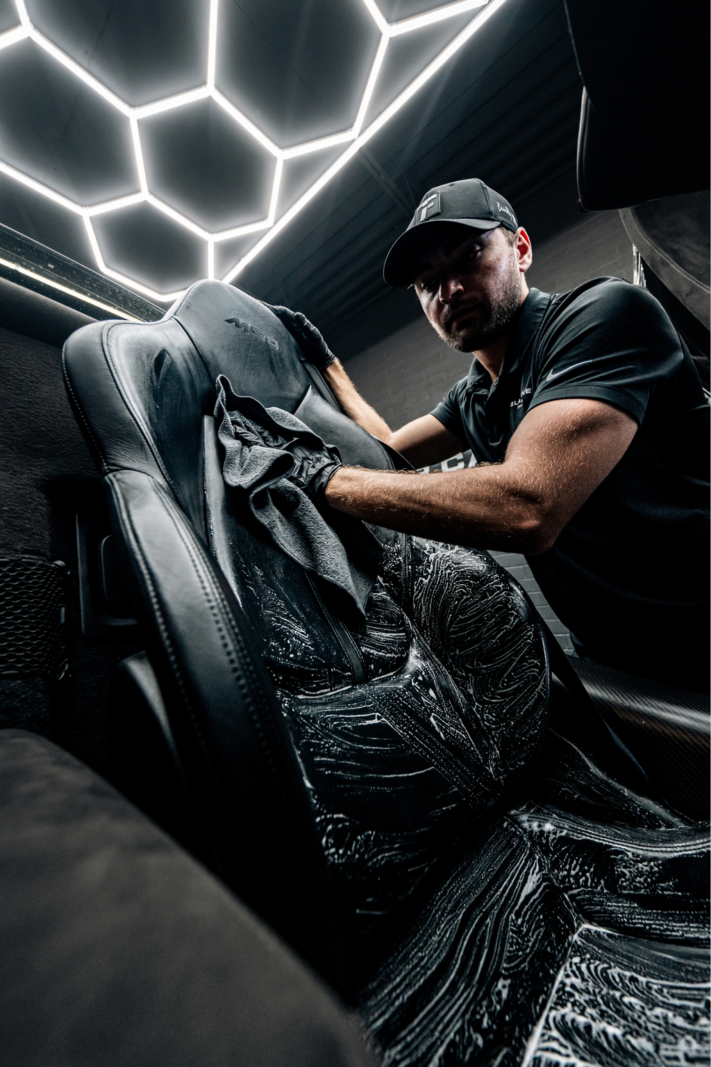 BLACKLINE EVERYDAY MICROFIBER TOWELS — additional product view