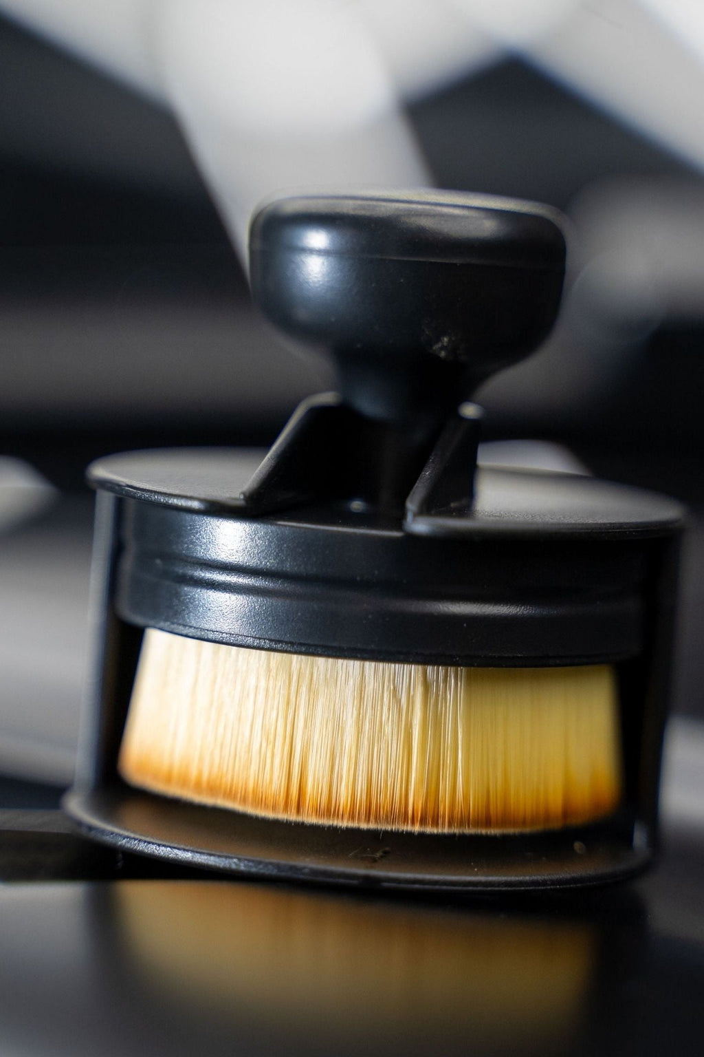 BLACKLINE TIRE SHINE APPLICATOR BRUSH — additional product view