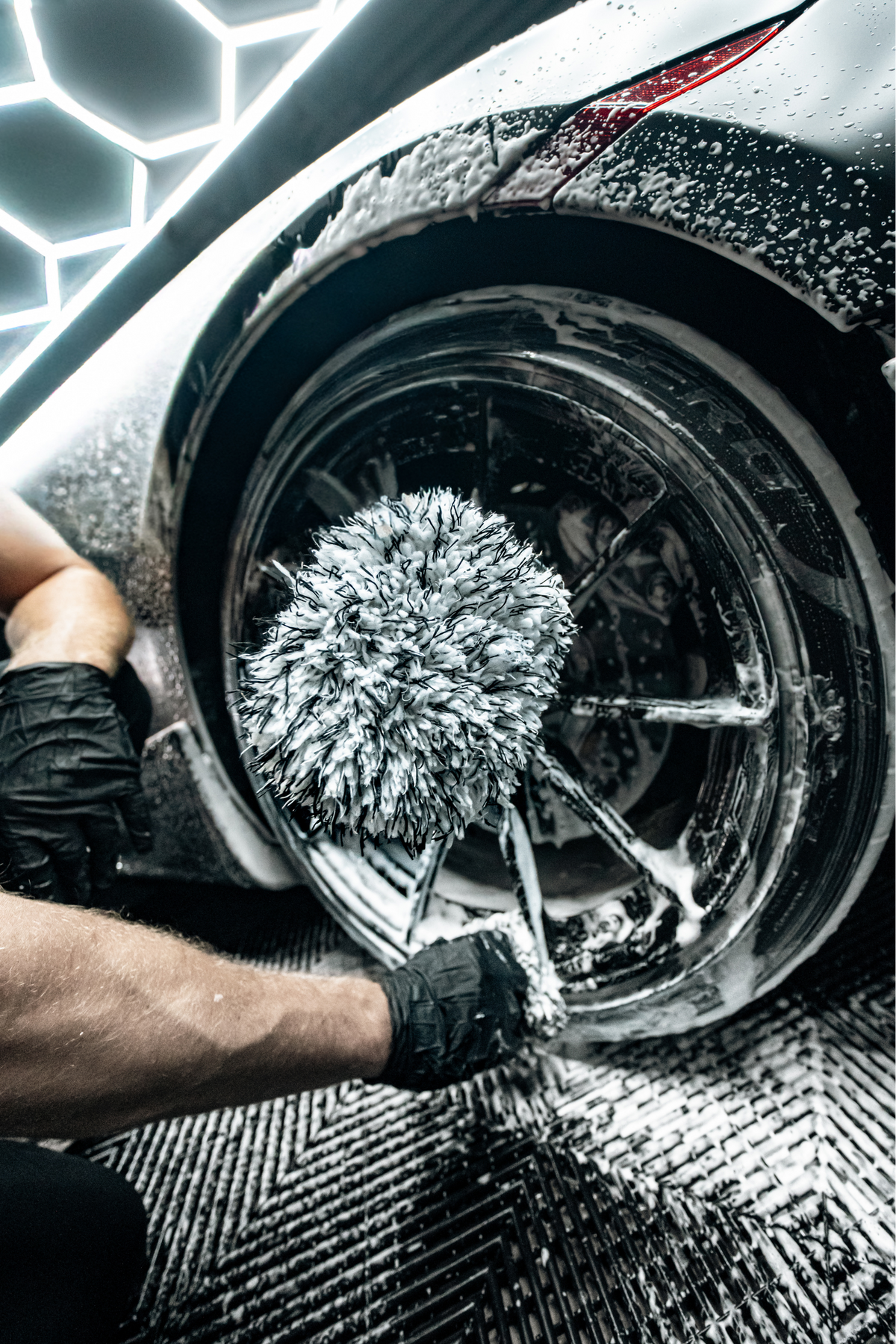 BLACKLINE MICROFIBER WHEEL MITT — in-use lifestyle photo