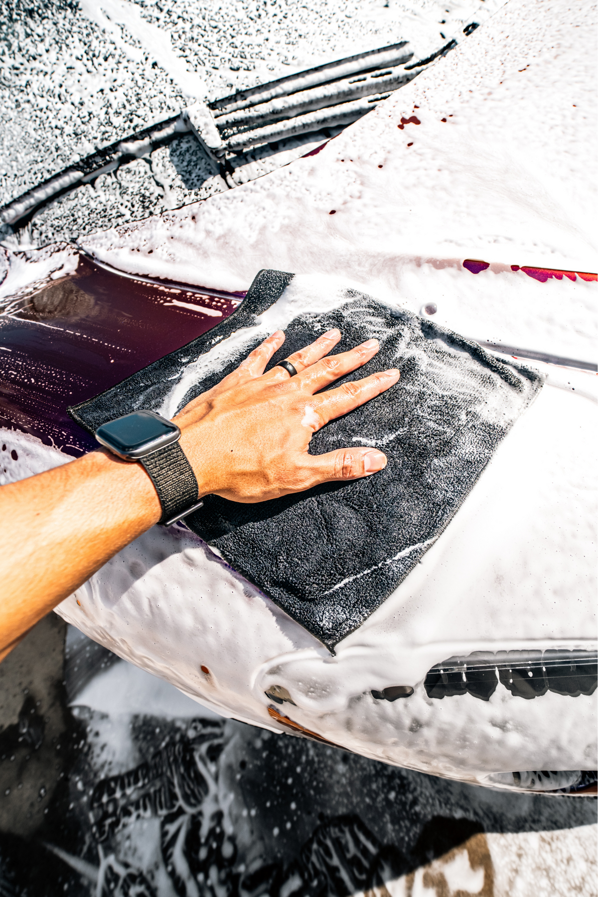 BLACKLINE SYNTHETIC CLAY TOWEL — in-use lifestyle photo