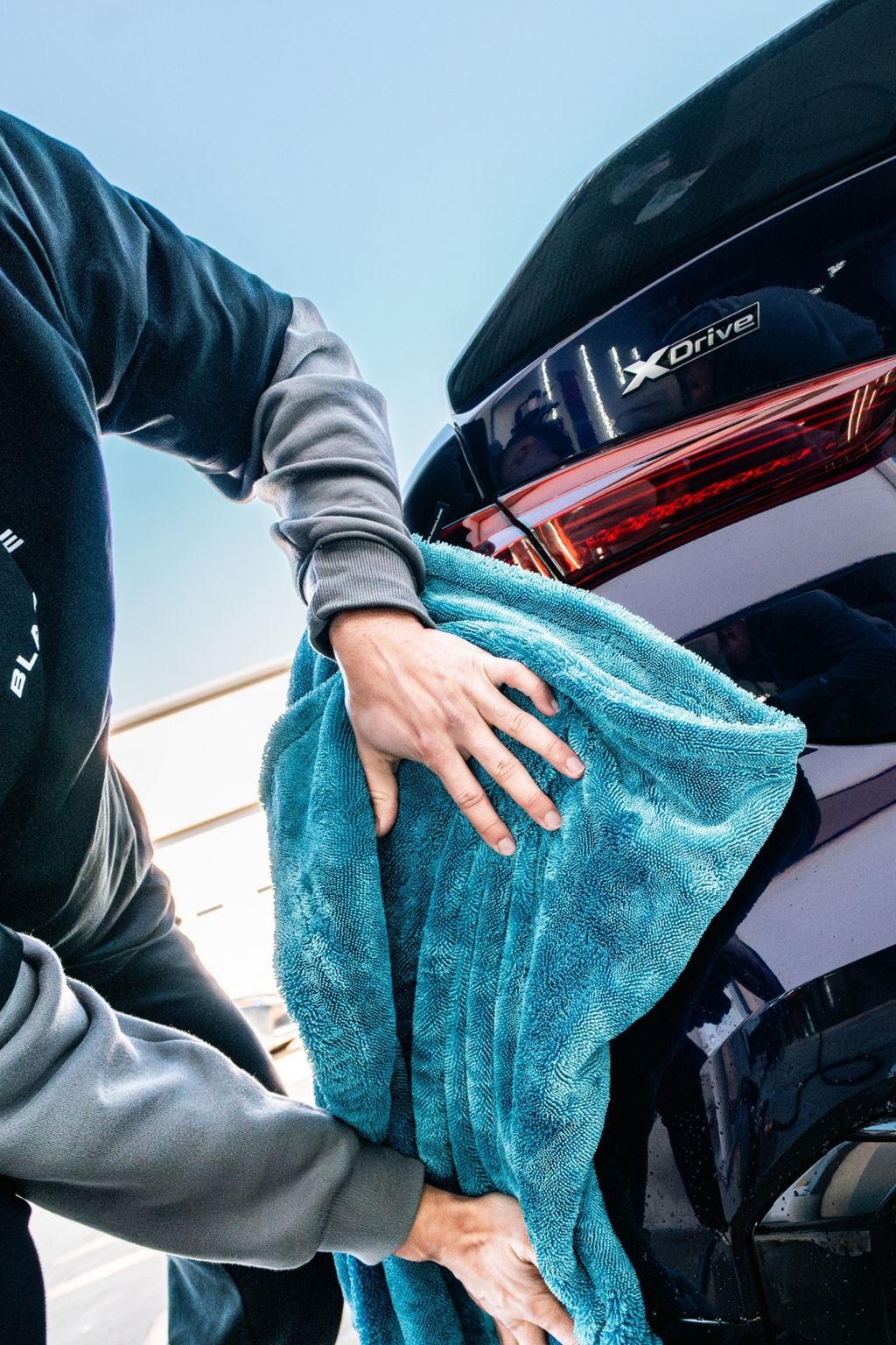 BLACKLINE TWISTED-LOOP DRYING TOWEL — additional product photo